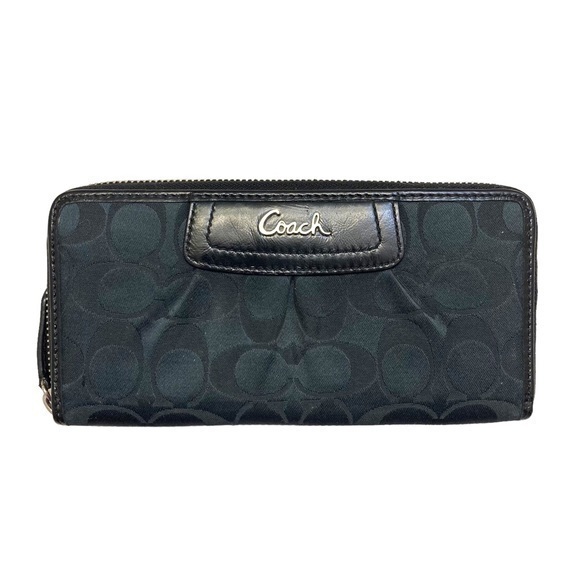 Coach Ashley black signature c and leather zipper clutch wallet - Picture 1 of 5